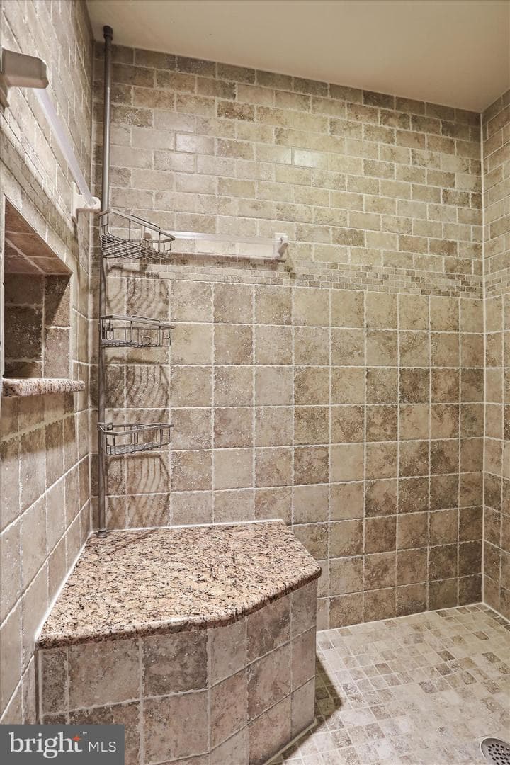 456 Lindman Drive photo 35