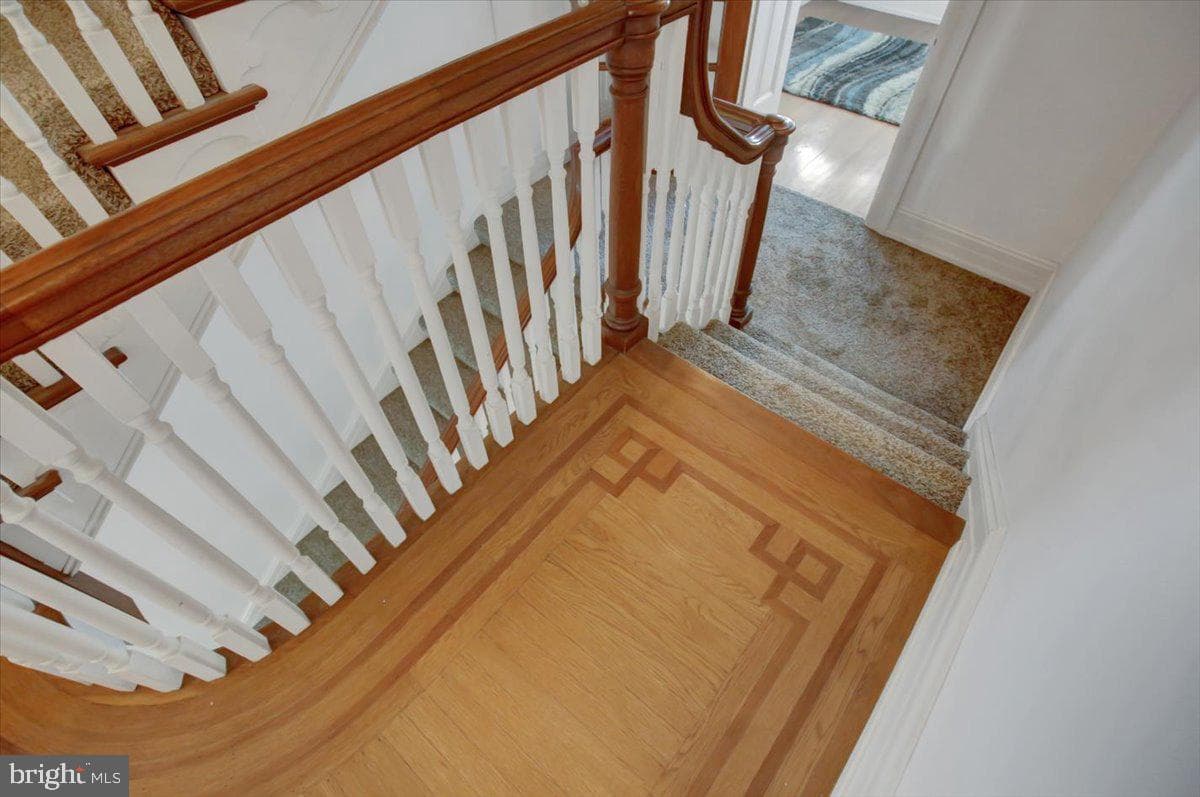 307 W King Street photo 25