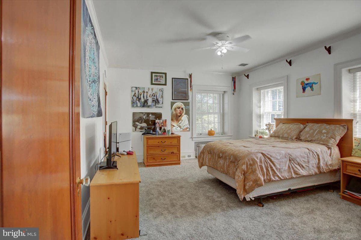 307 W King Street photo 47