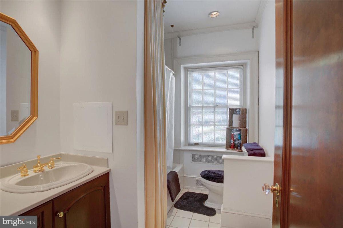 307 W King Street photo 55
