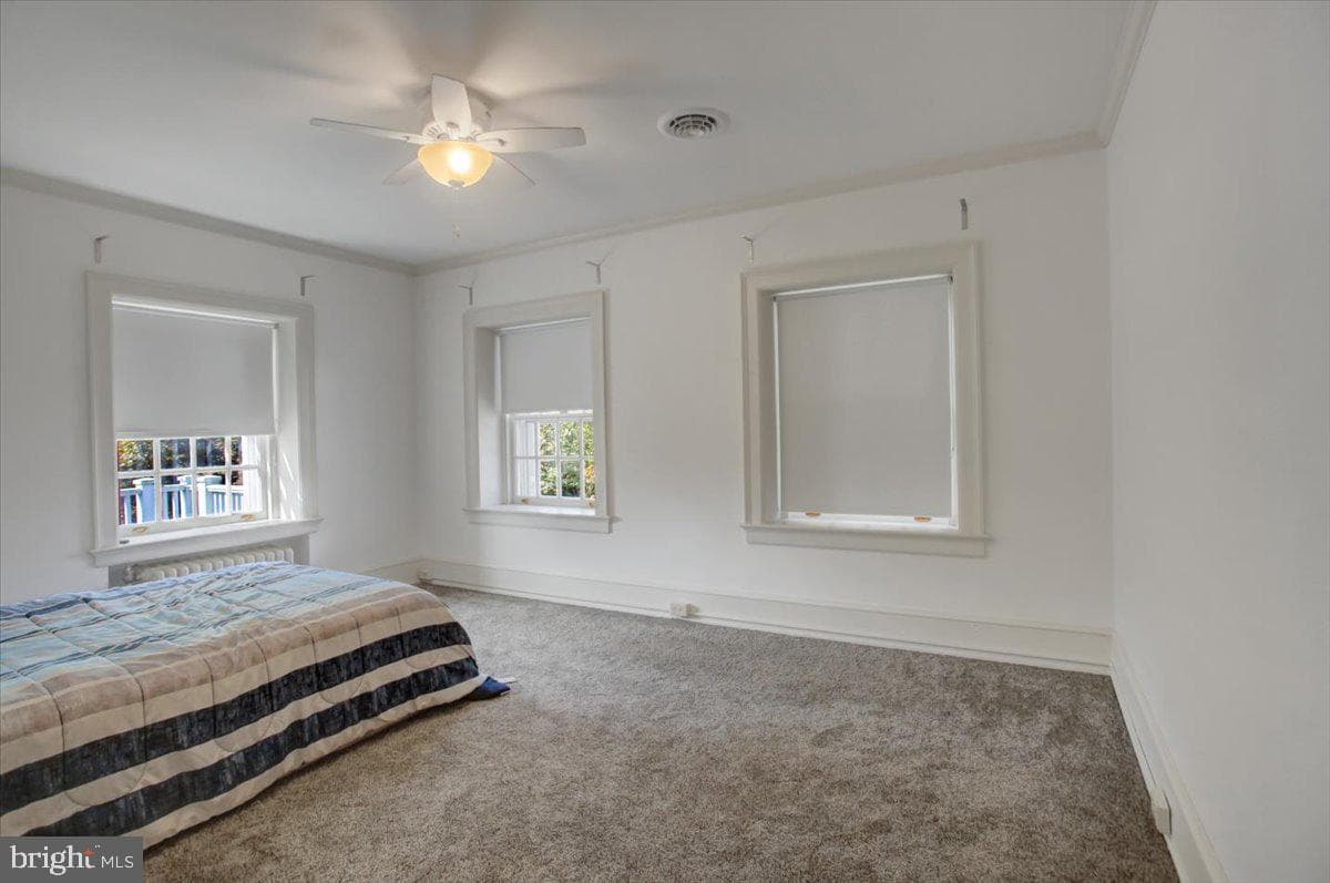 307 W King Street photo 57