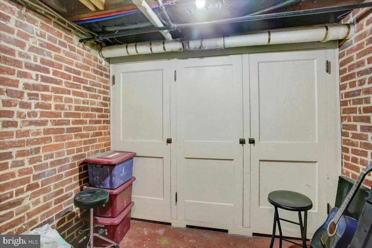 307 W King Street photo 58