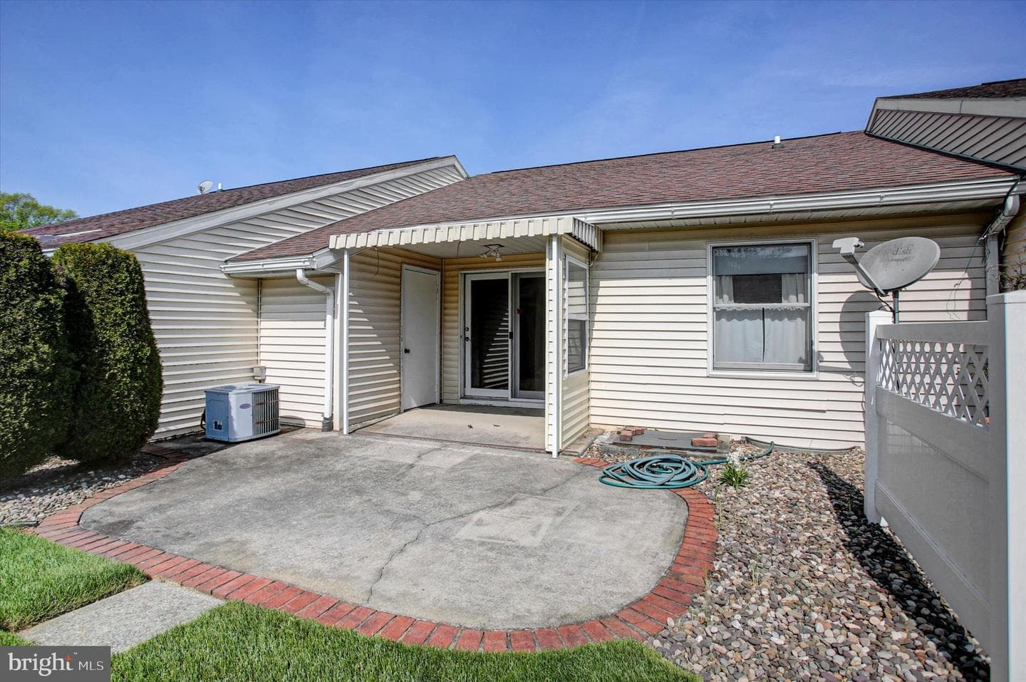 1084 Westgate Drive photo 27