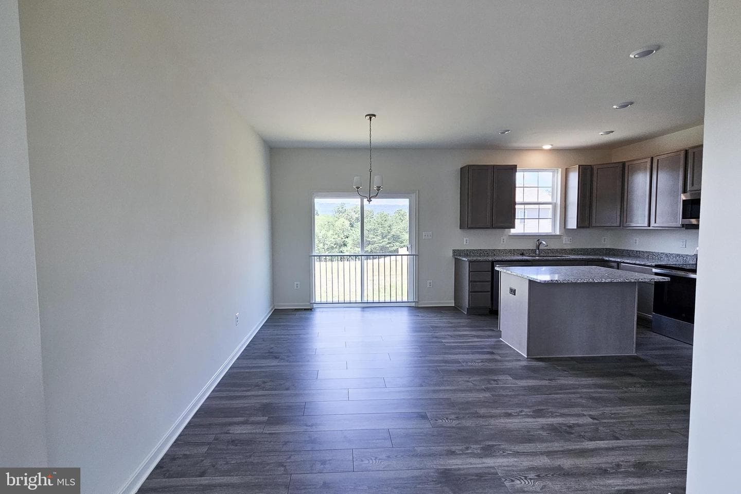 519 Evangeline Drive photo 10