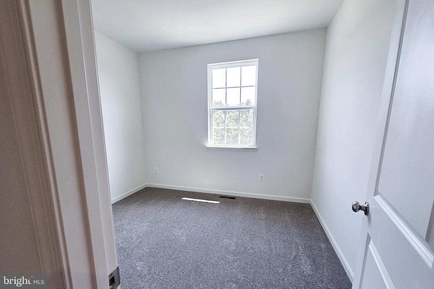 519 Evangeline Drive photo 17