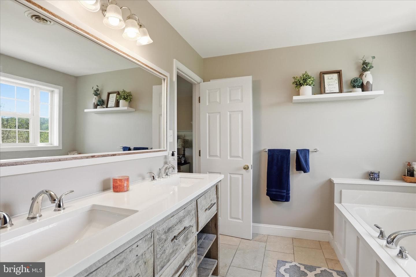 10979 Deerwood Drive #30 photo 32