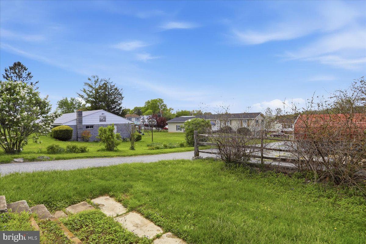 410 Fairview Avenue photo 16