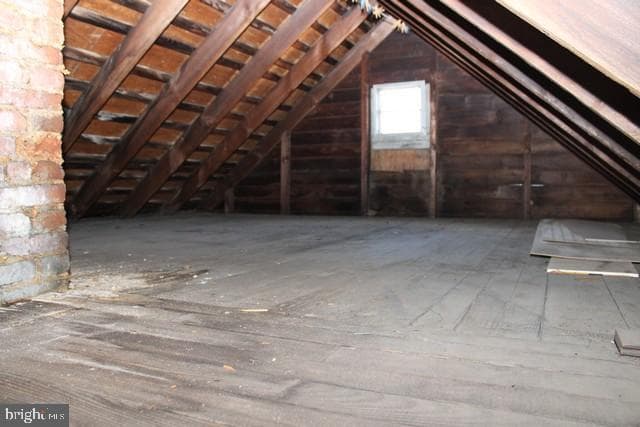 129 E Vine Street photo 9