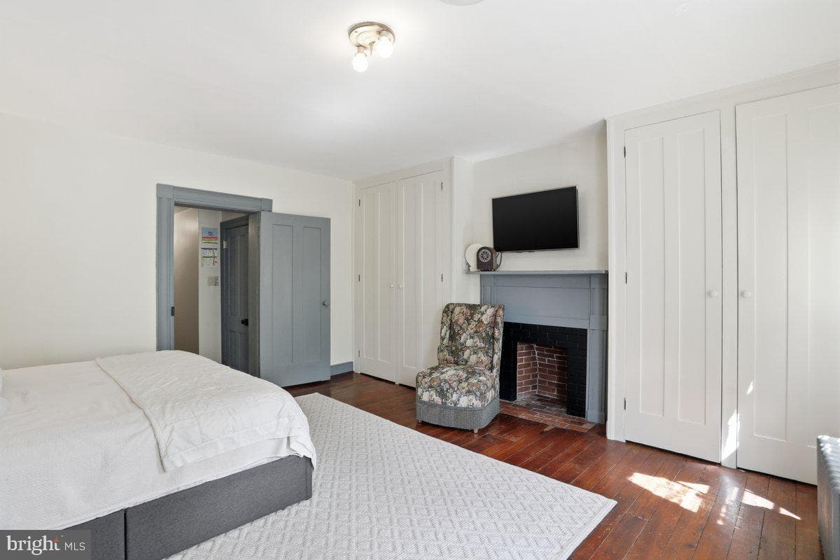 46 N Carlisle Street photo 27