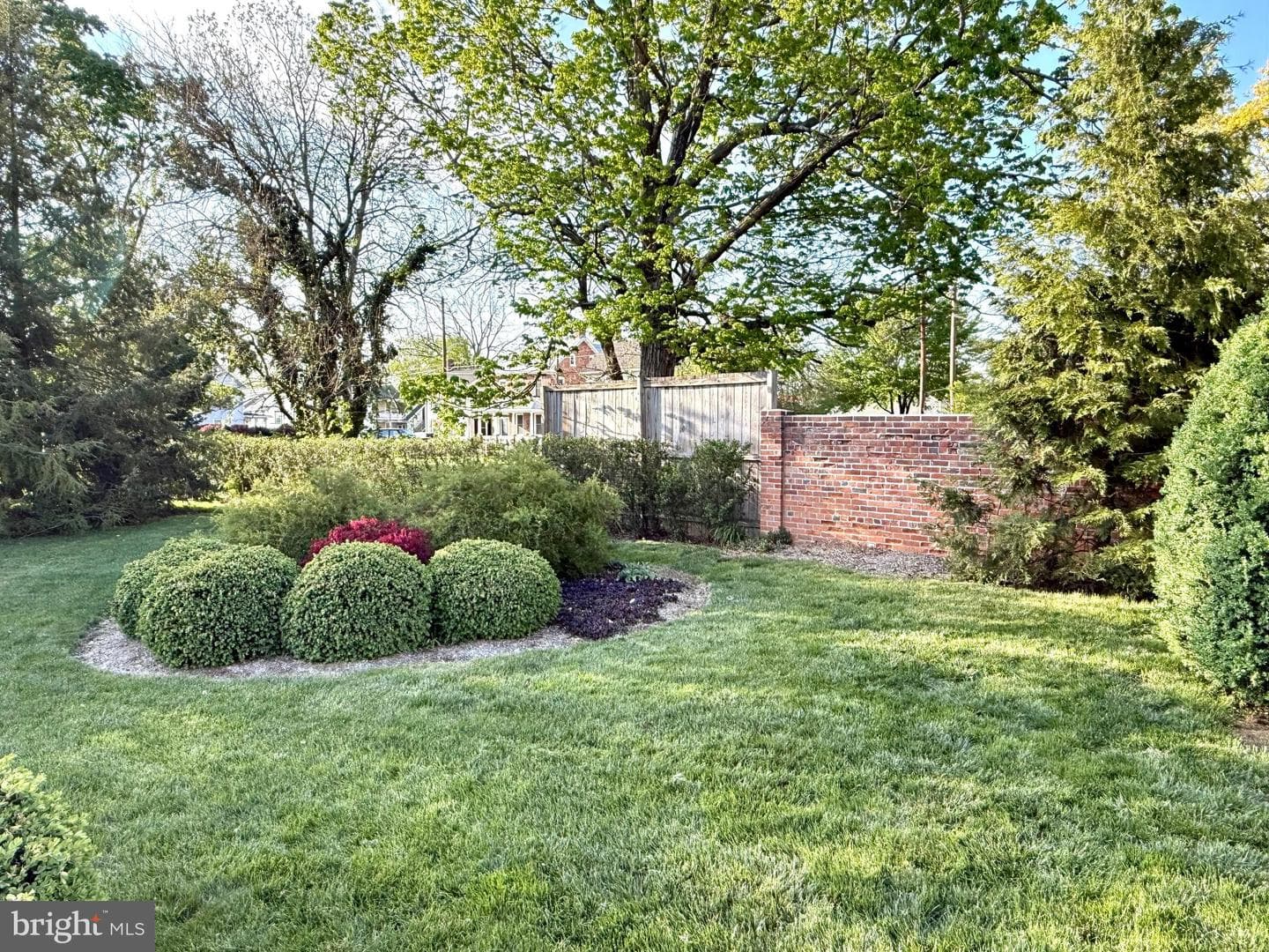 46 N Carlisle Street photo 50