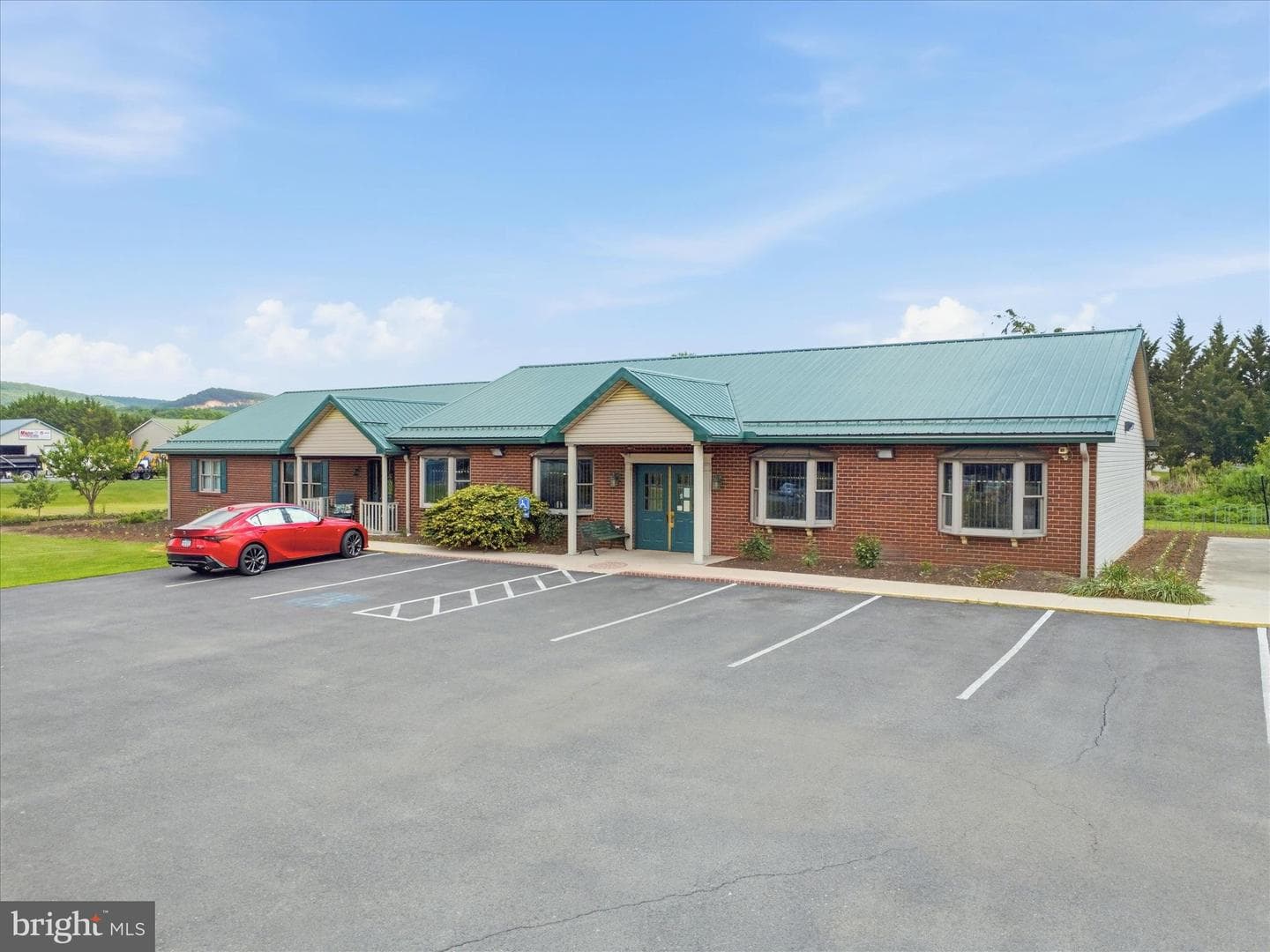 6150 Lincoln Way East E, Fayetteville