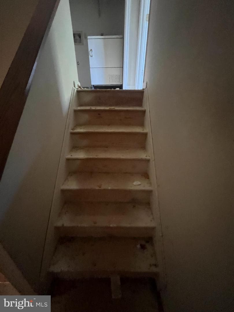150 S S Price Avenue photo 21