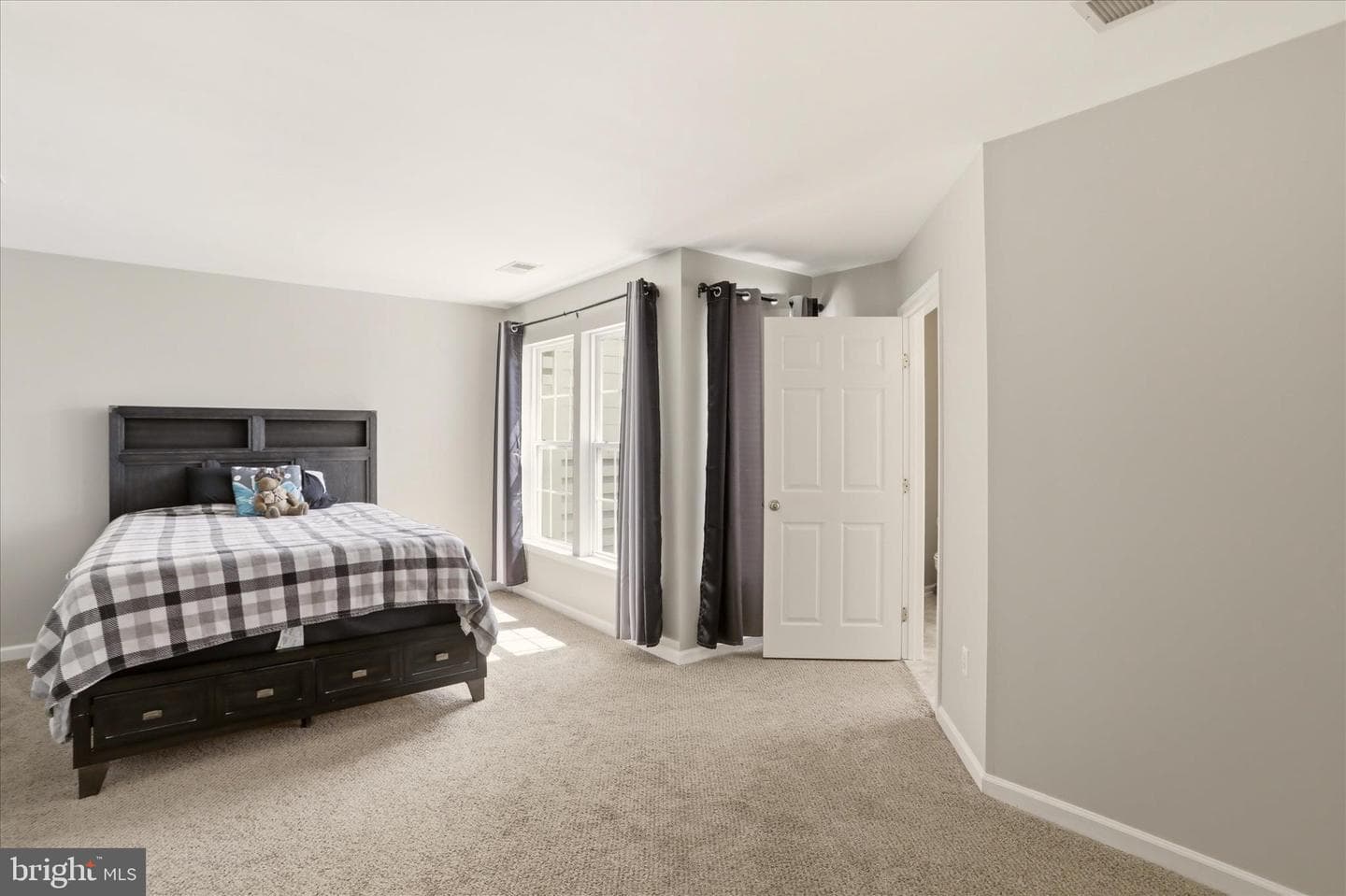 334 Lantern Lane photo 23