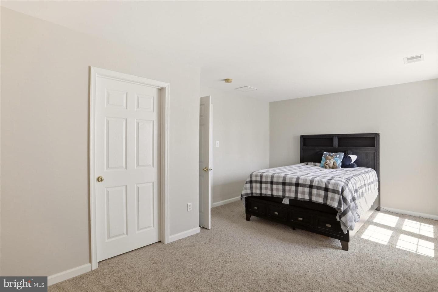 334 Lantern Lane photo 24