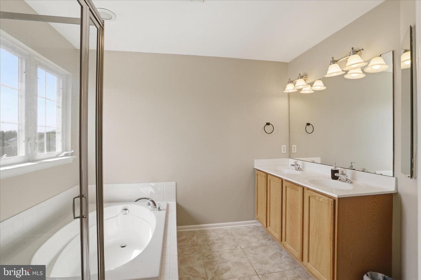 334 Lantern Lane photo 26