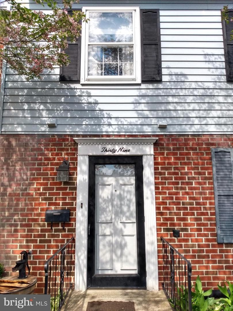 39 William Penn Drive photo 3
