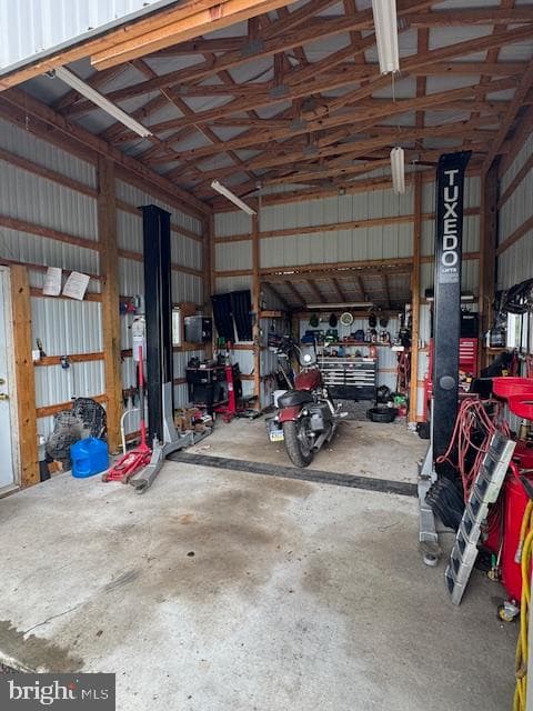 1577 Streamside Drive photo 18