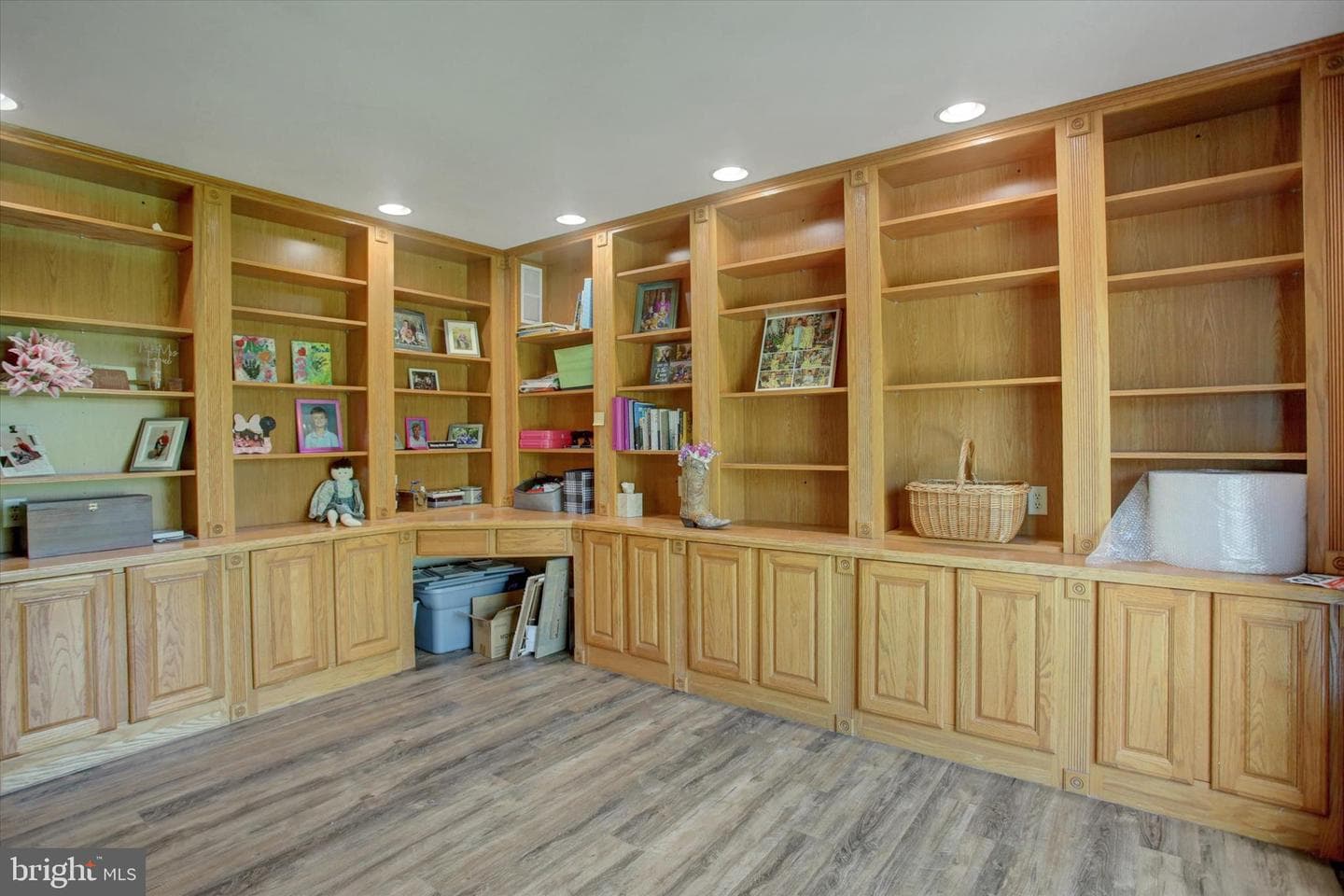 870 Remington Drive photo 27