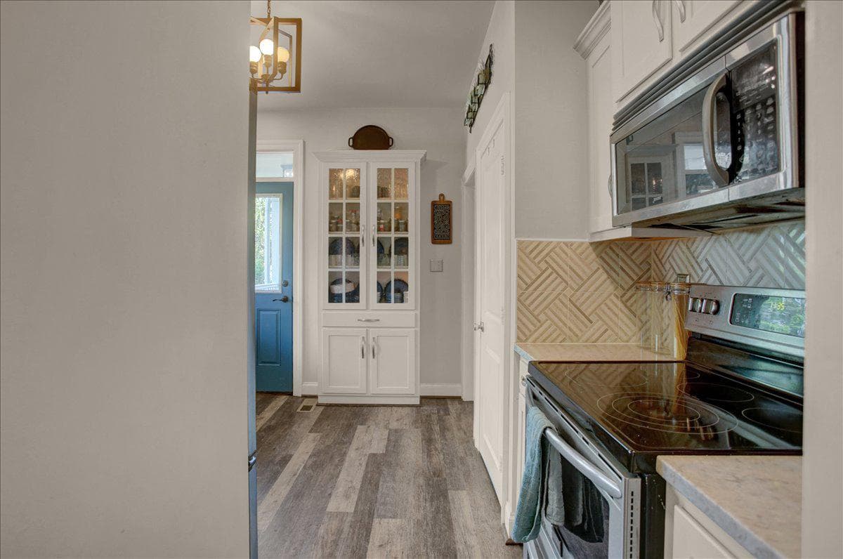 301 S Washington Street photo 16
