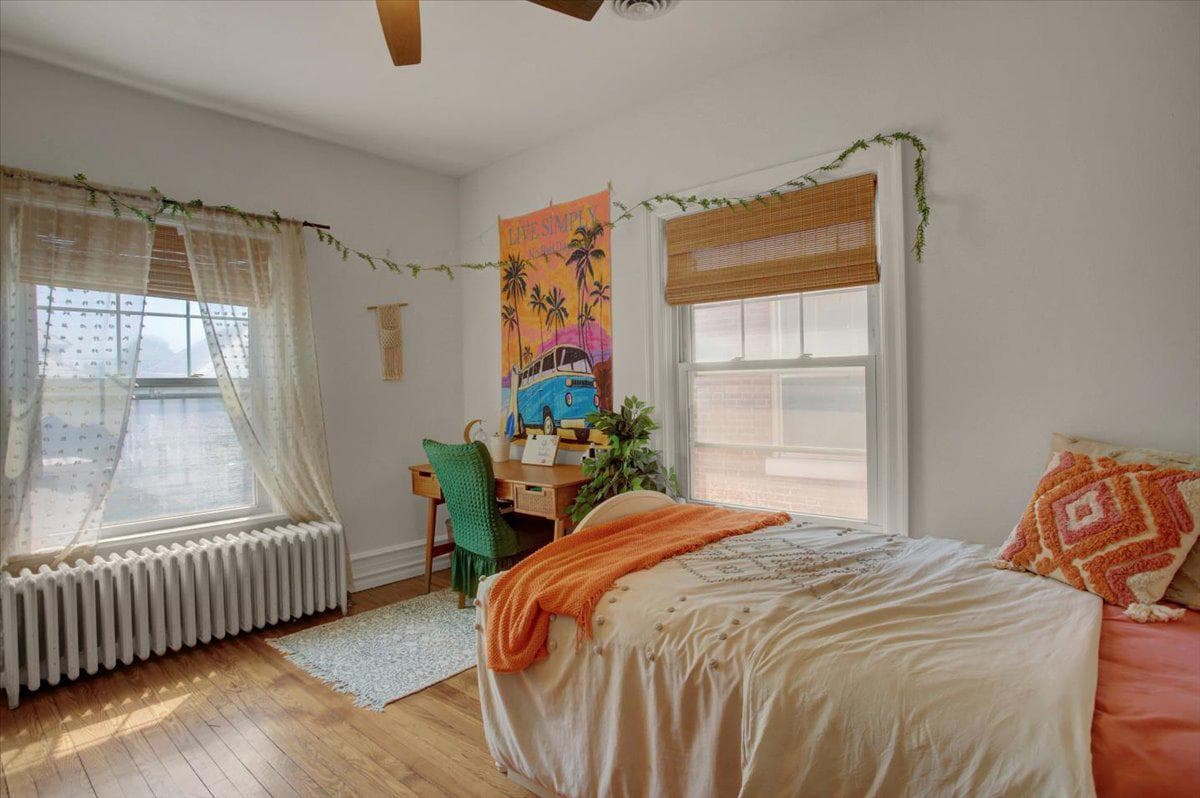 301 S Washington Street photo 29