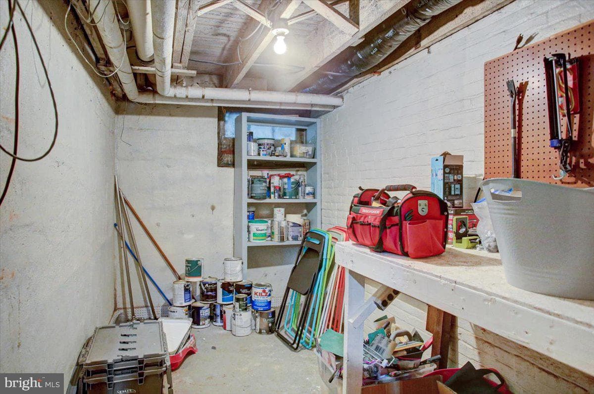 301 S Washington Street photo 40