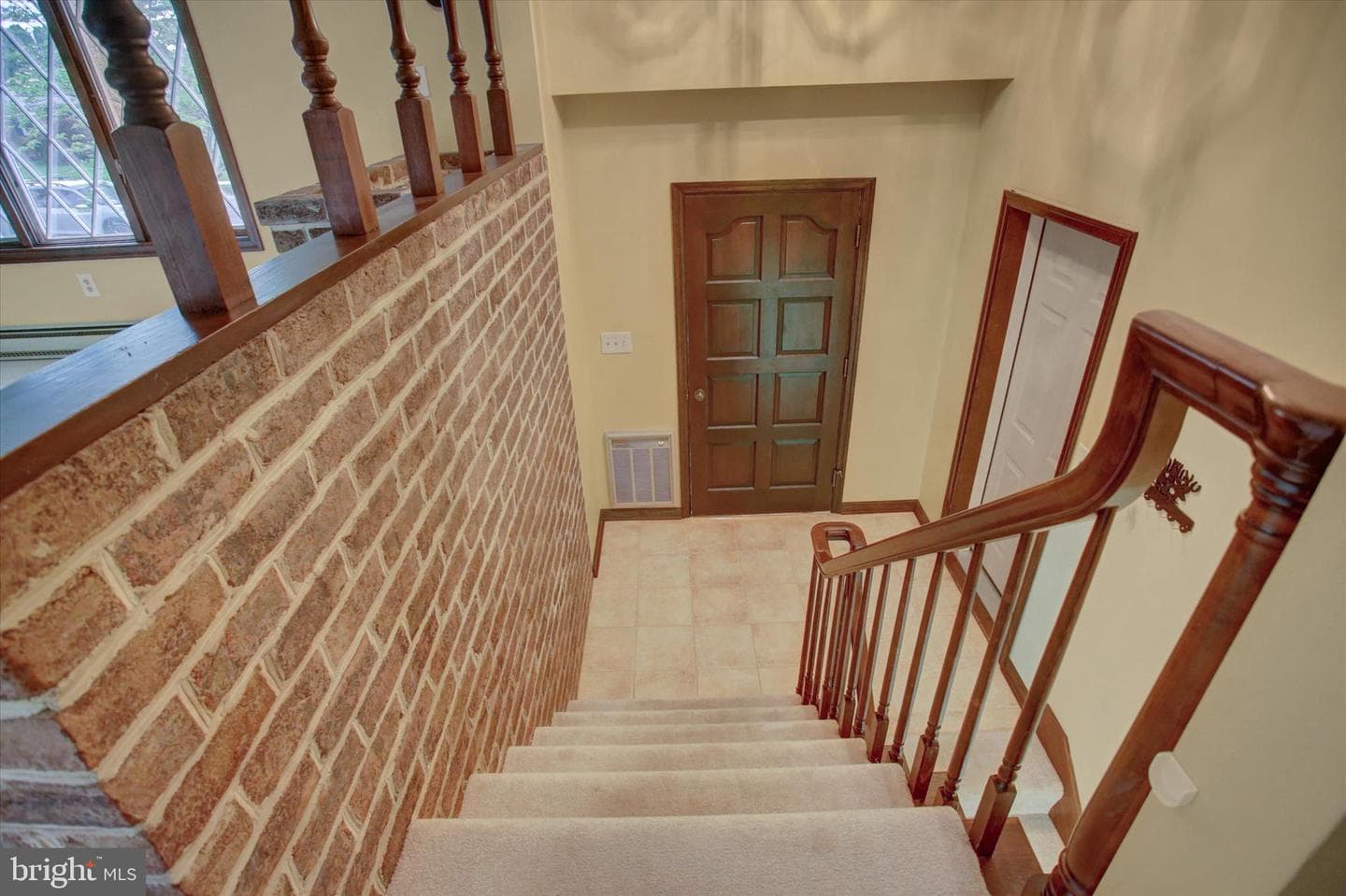 139 Park Place West W photo 8