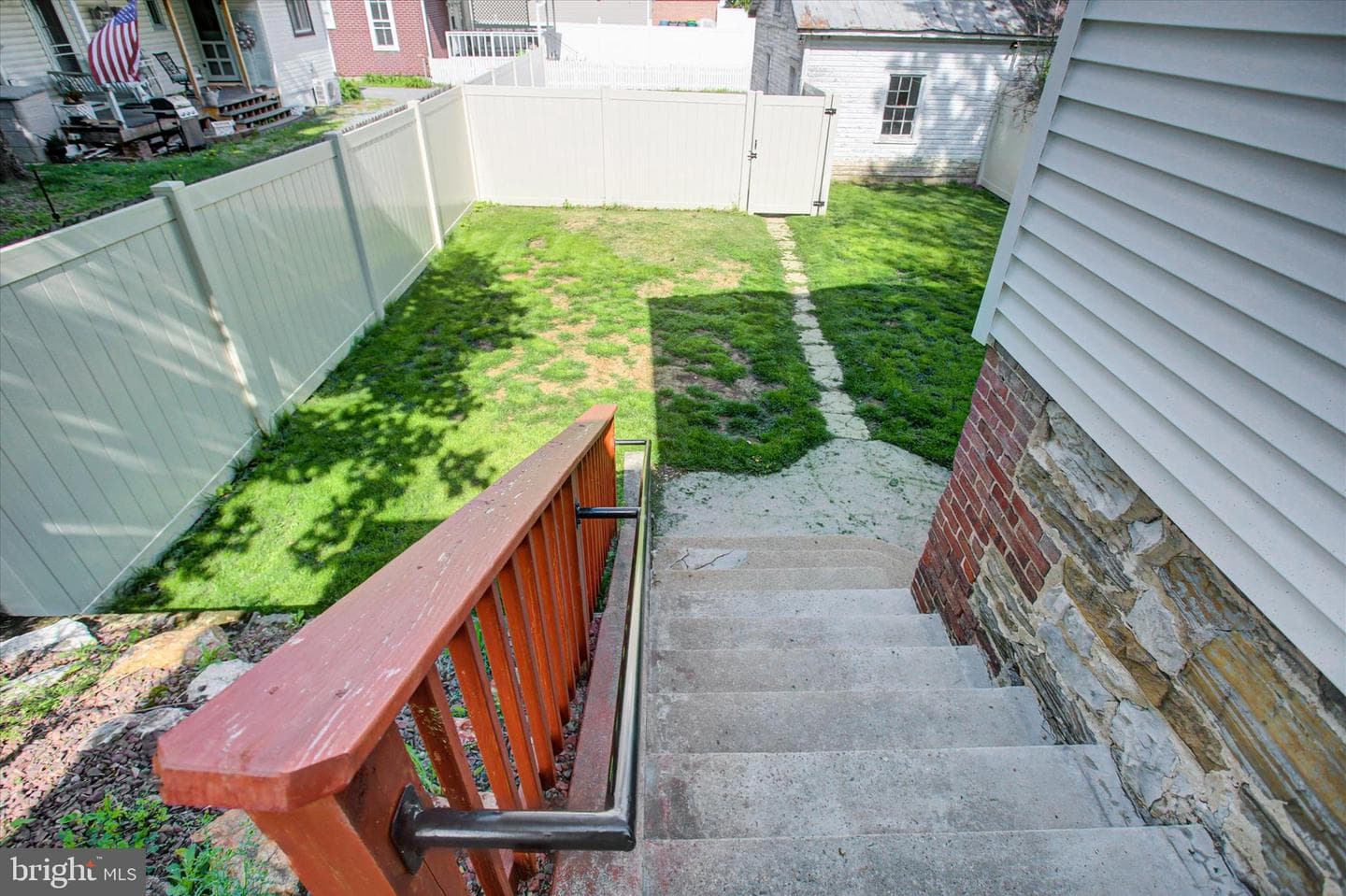 54 Clayton Avenue photo 32