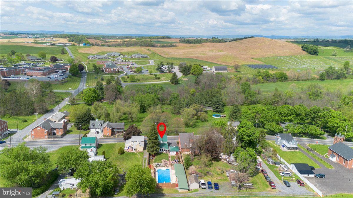 8560 Anthony Highway photo 48