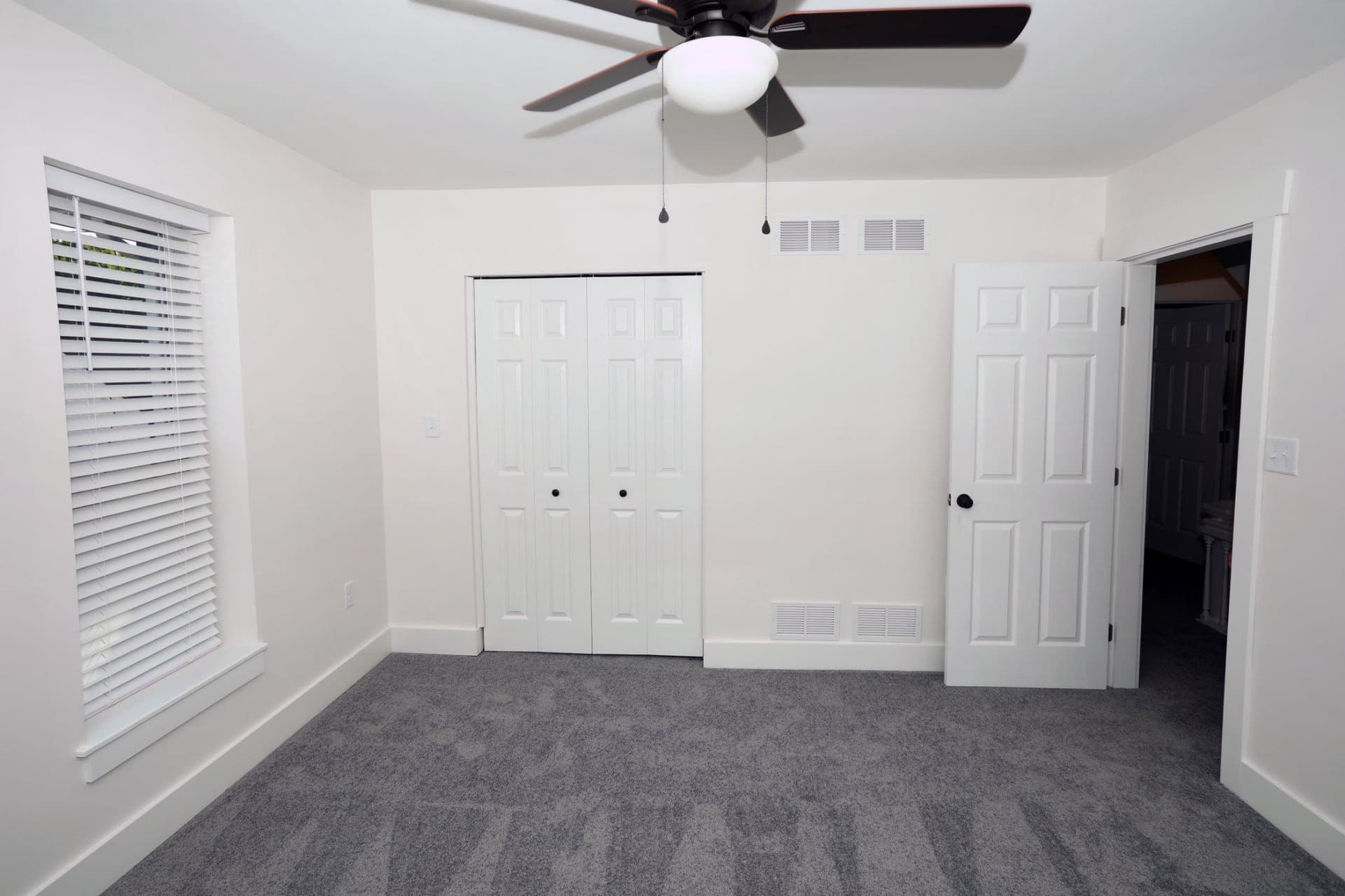 213 Fairview Avenue photo 34