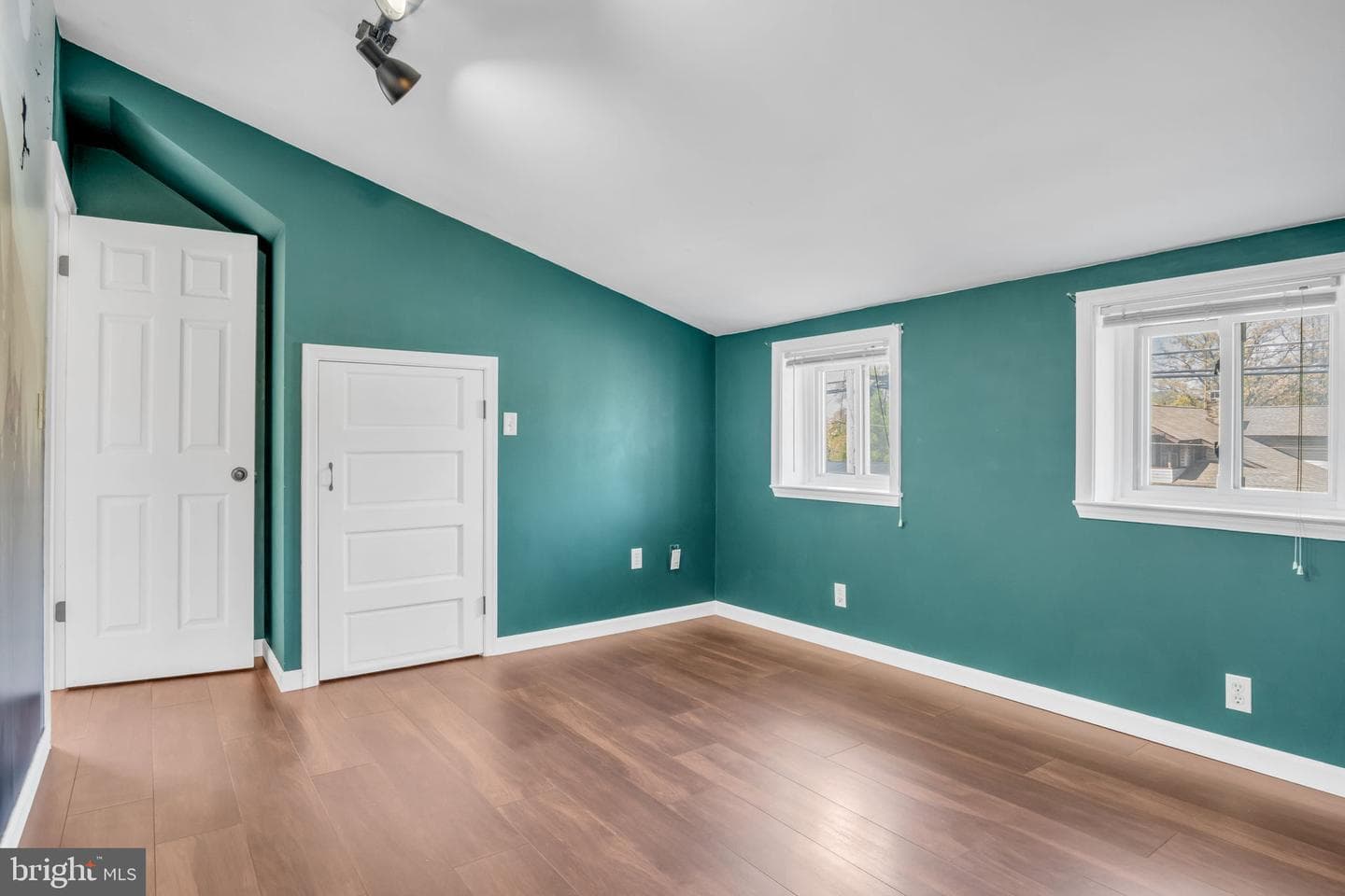 6953 Lincoln Way East Way E photo 16