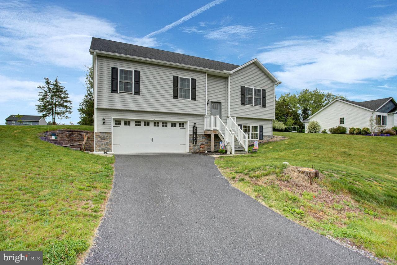3799 Percy Avenue photo 1