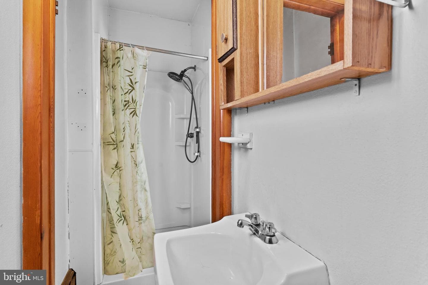 351 E E Catherine Street photo 25