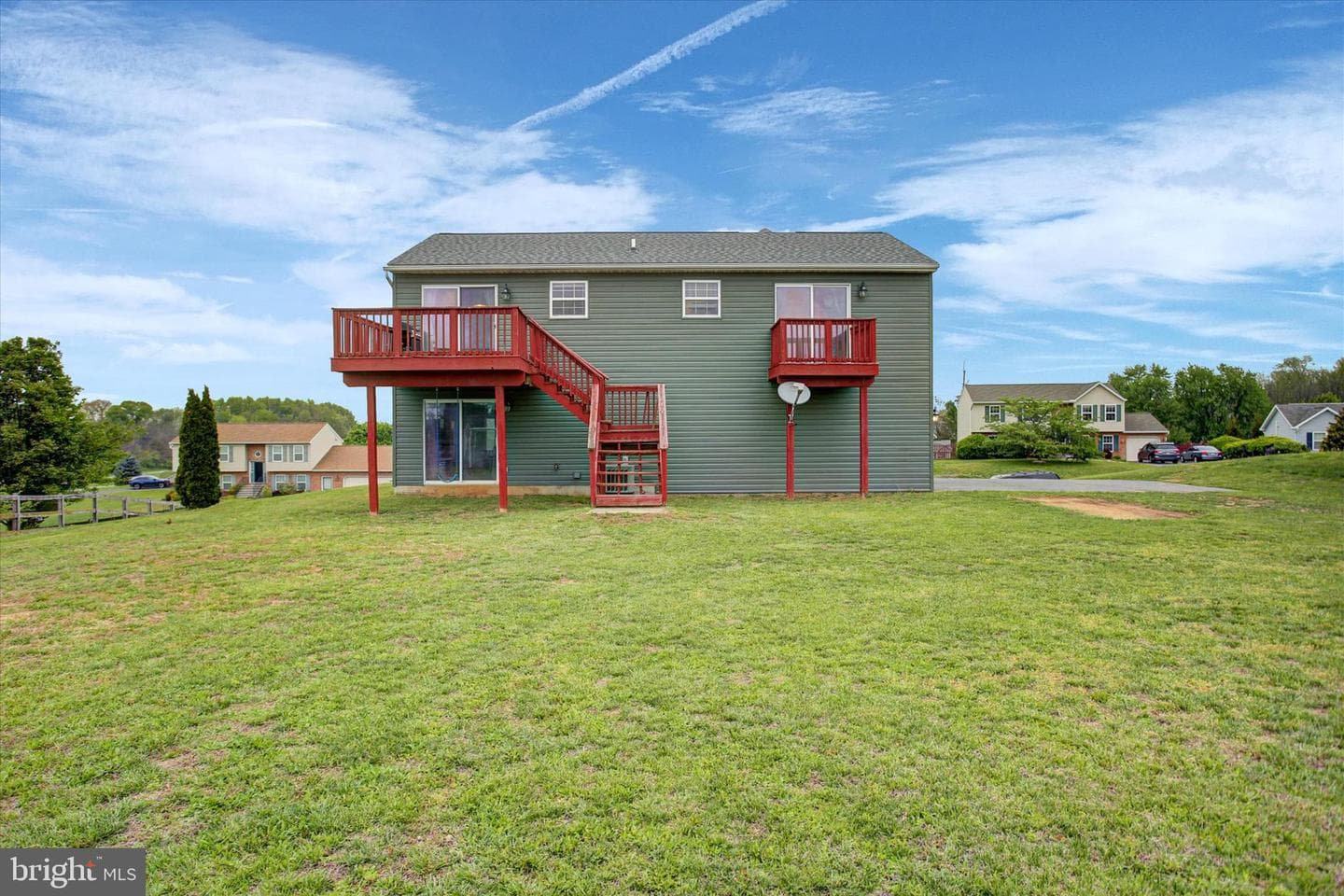 828 Essex Circle photo 35