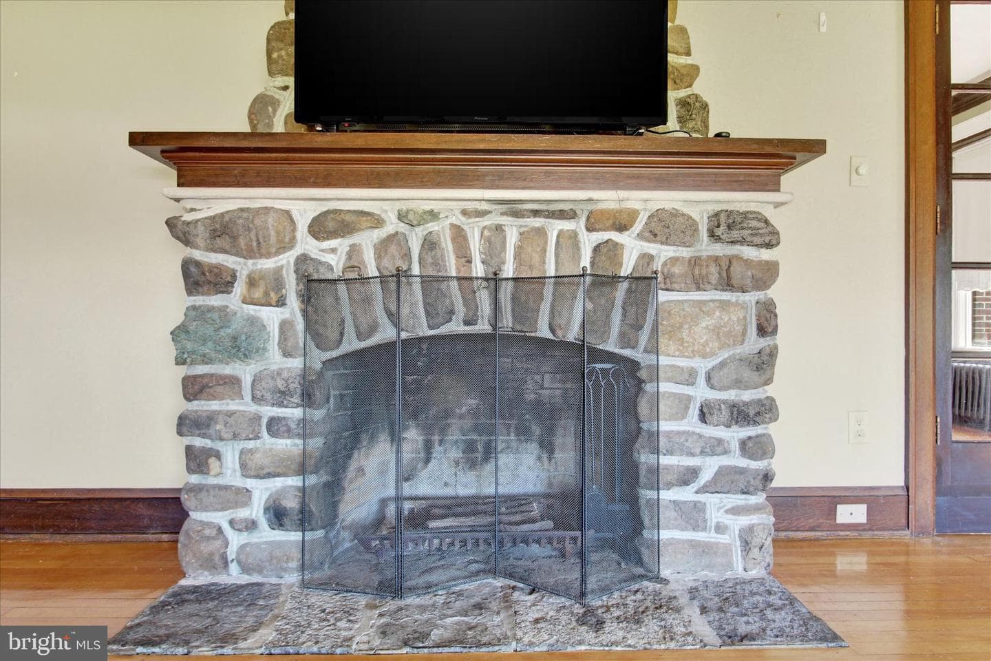 815 E Main Street photo 10
