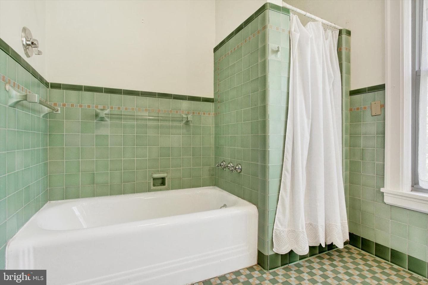 815 E Main Street photo 30