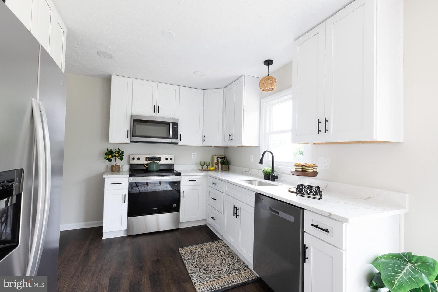 724 Warm Spring Road photo 4