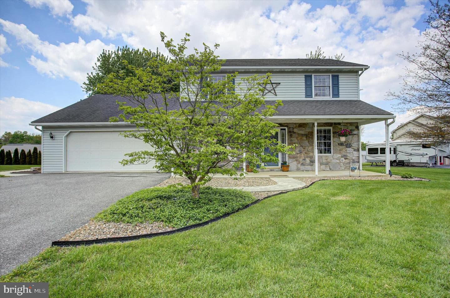 322 Elmont Circle, Shippensburg