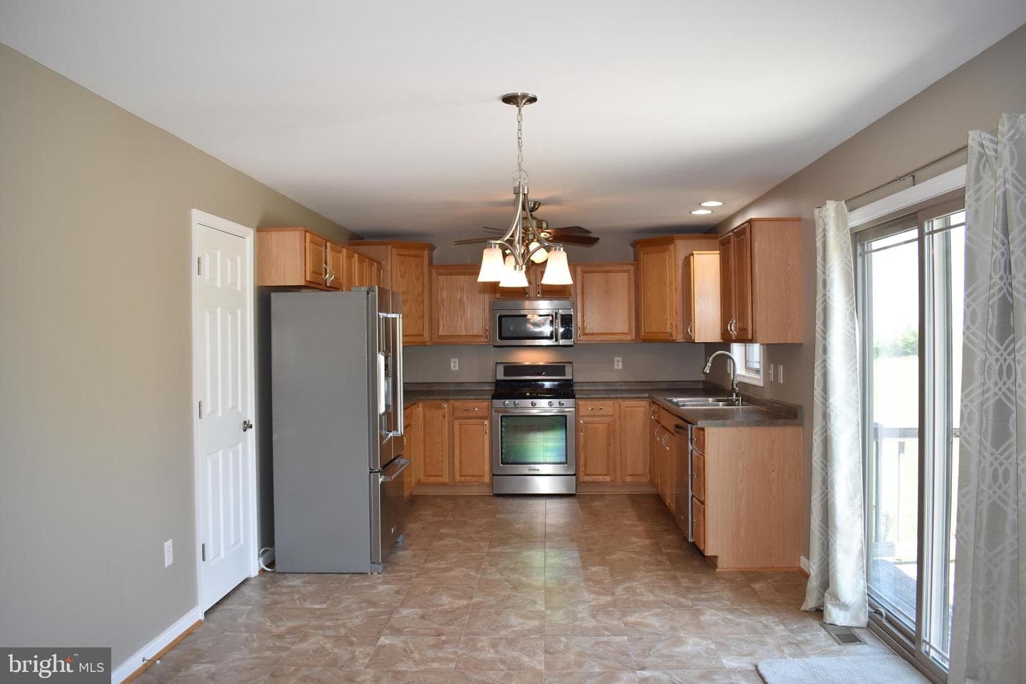 10912 Deerwood Drive photo 12