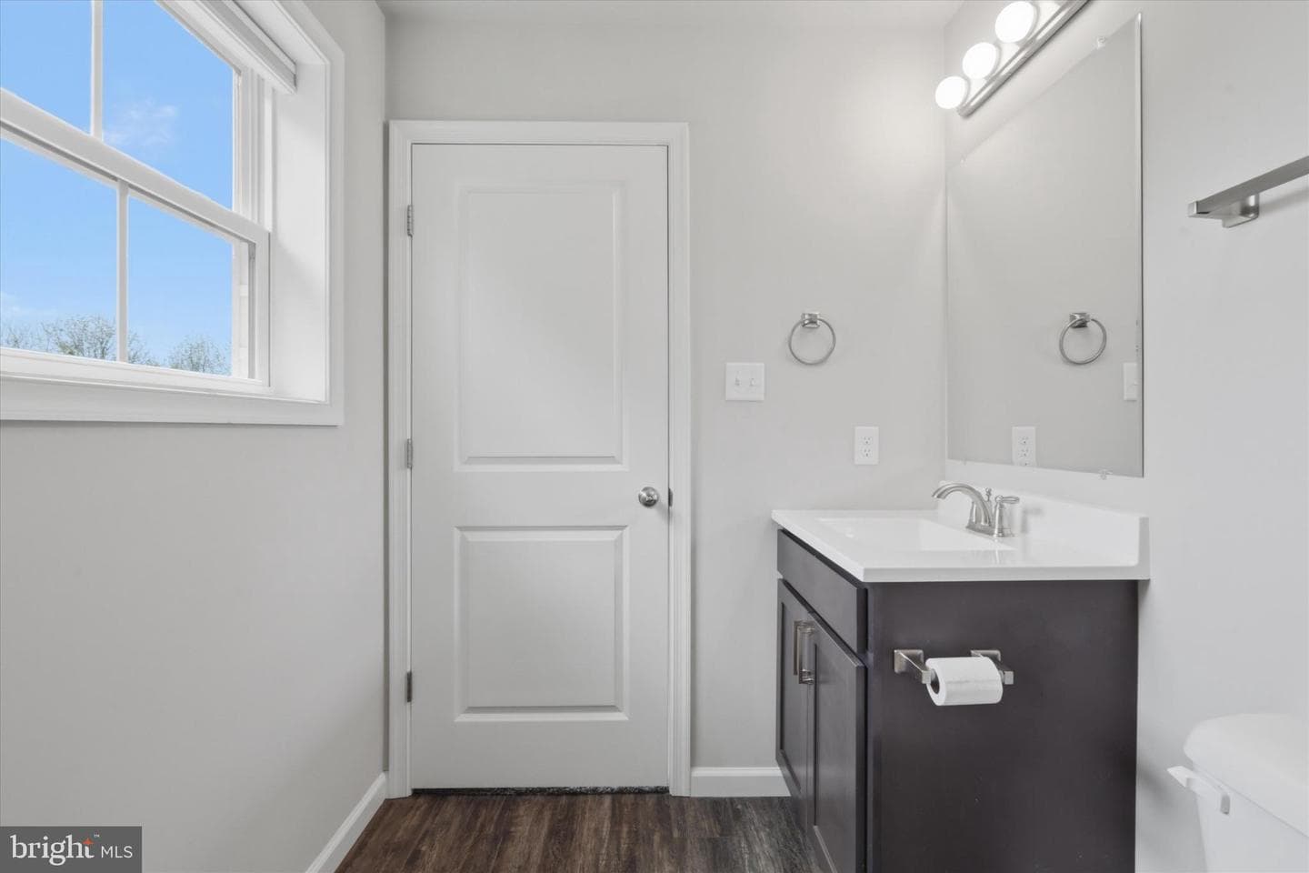 338 Grandview Avenue Avenue W photo 16