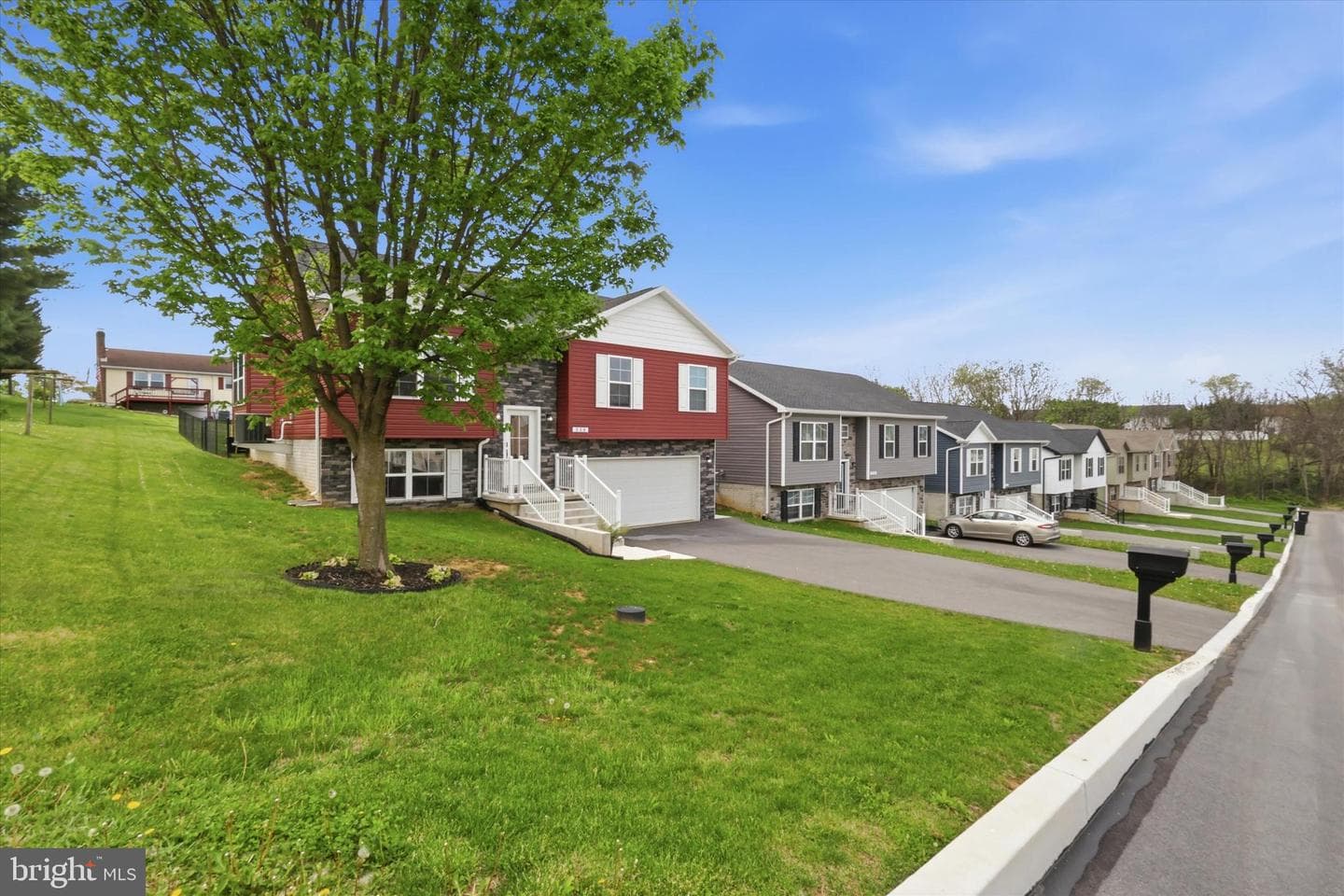 338 Grandview Avenue Avenue W photo 36