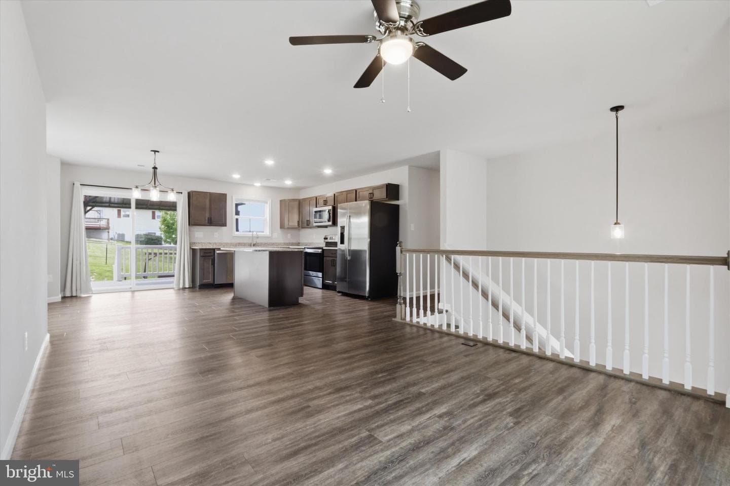 338 Grandview Avenue Avenue W photo 4