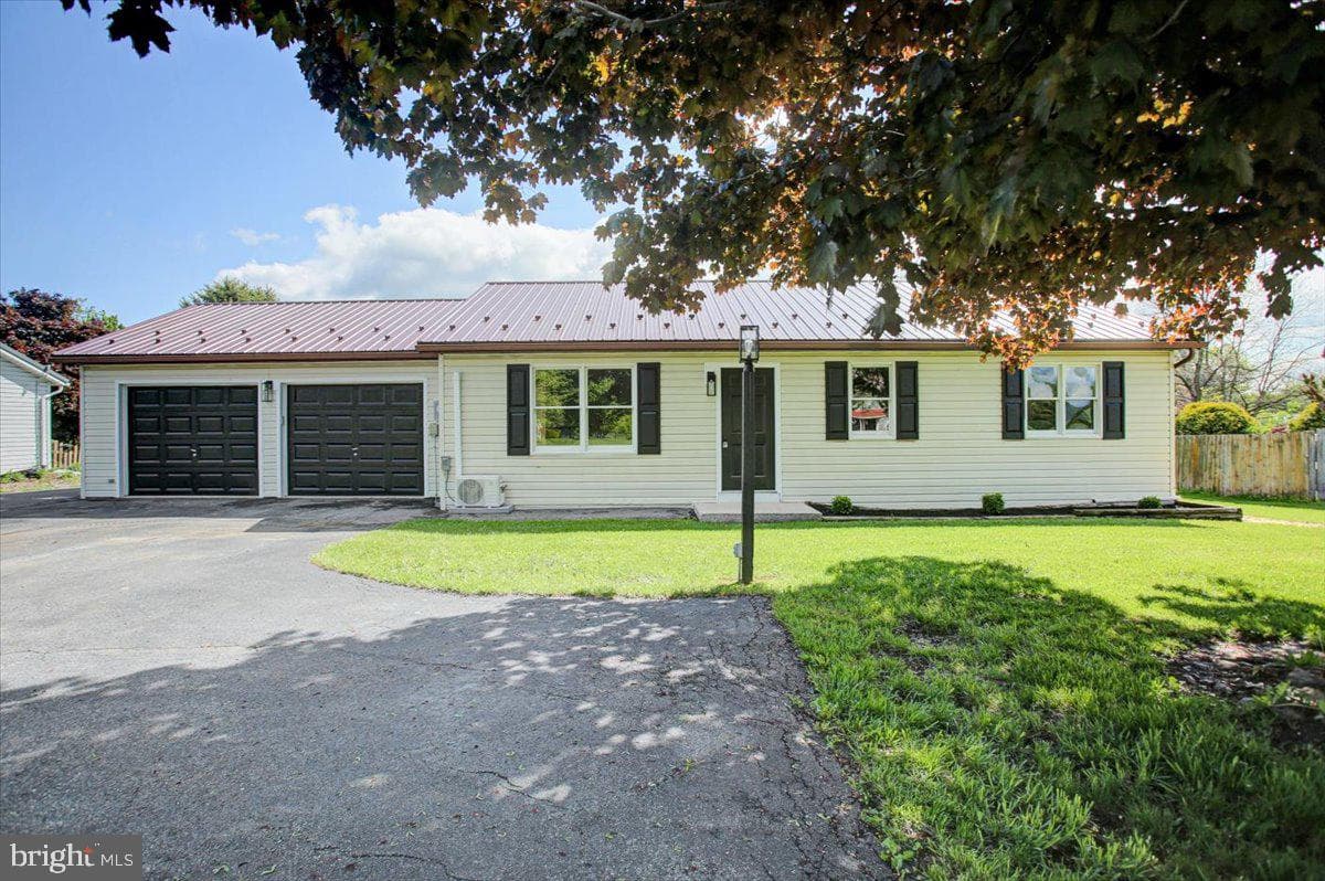13496 Cumberland Highway photo 21