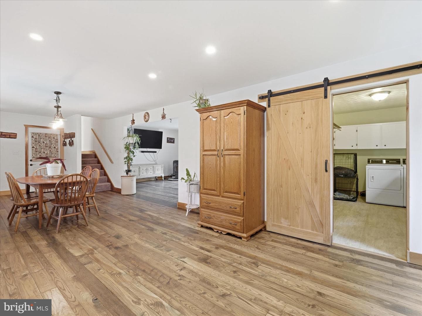 21725 Amberson Road photo 13
