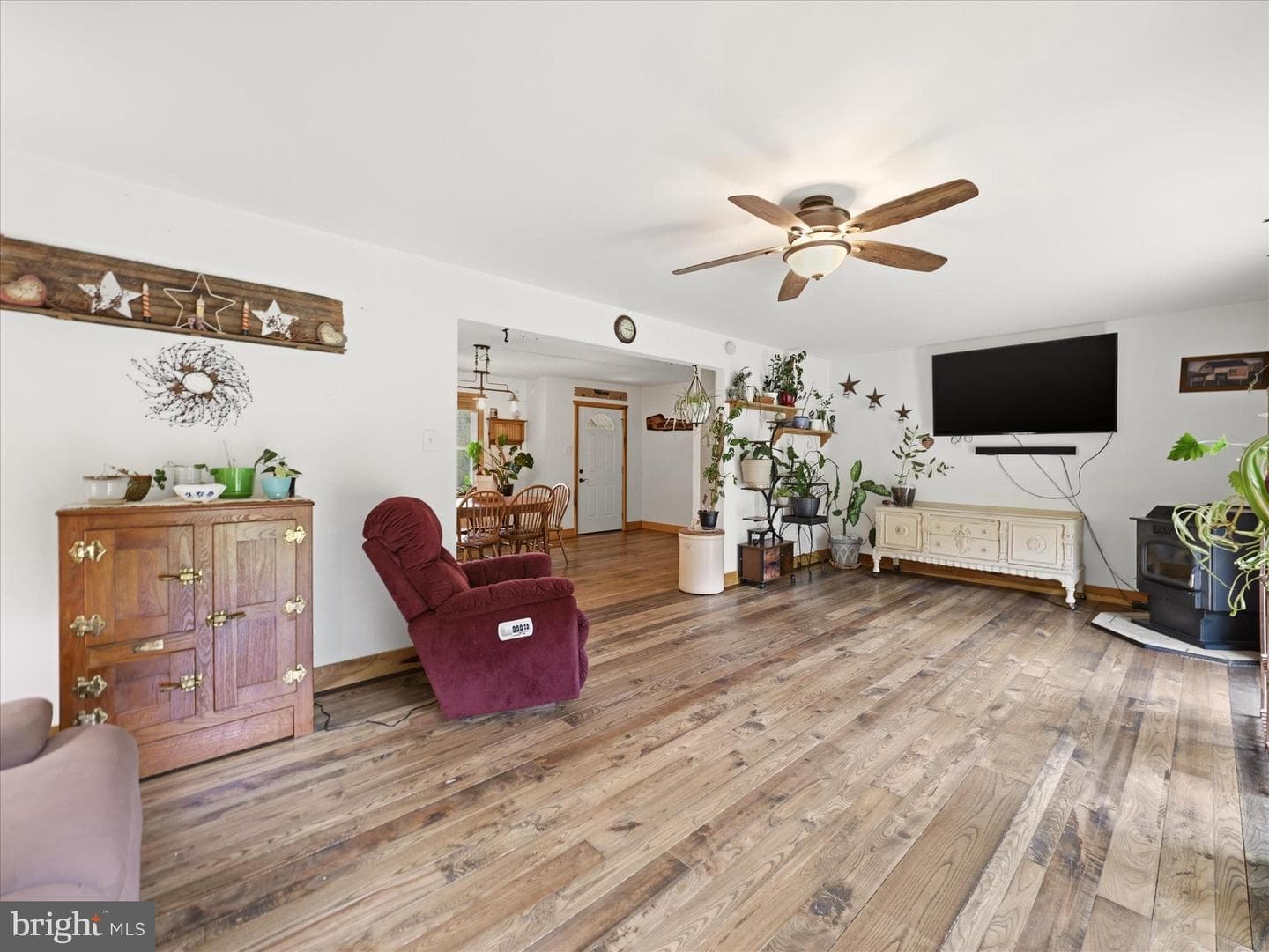 21725 Amberson Road photo 18