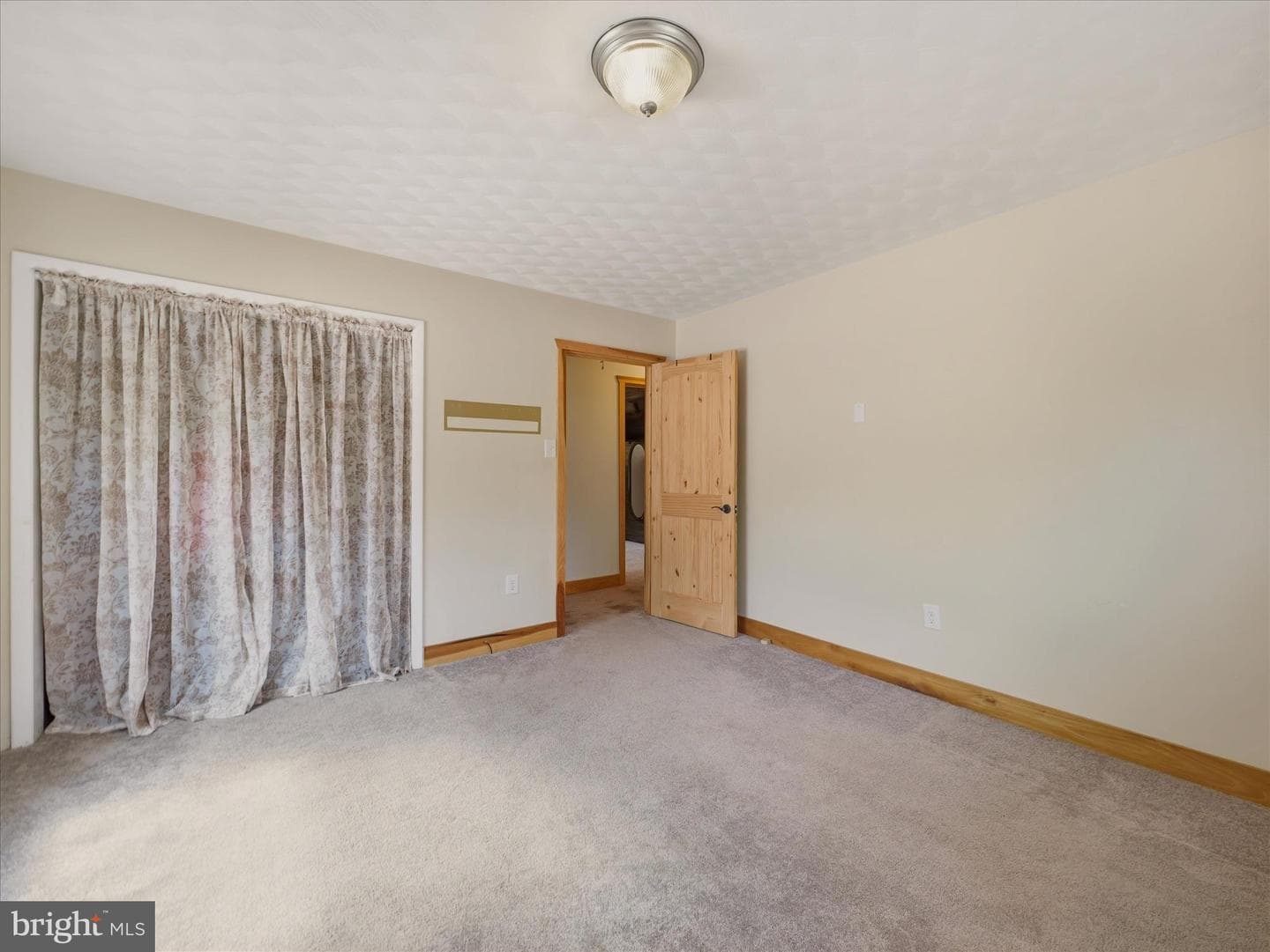 21725 Amberson Road photo 24