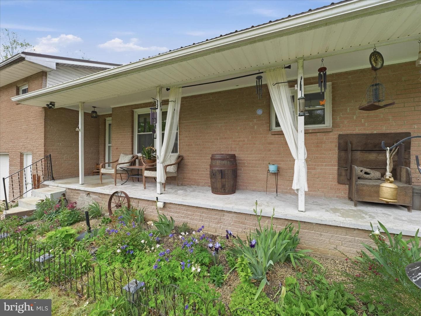 21725 Amberson Road photo 25