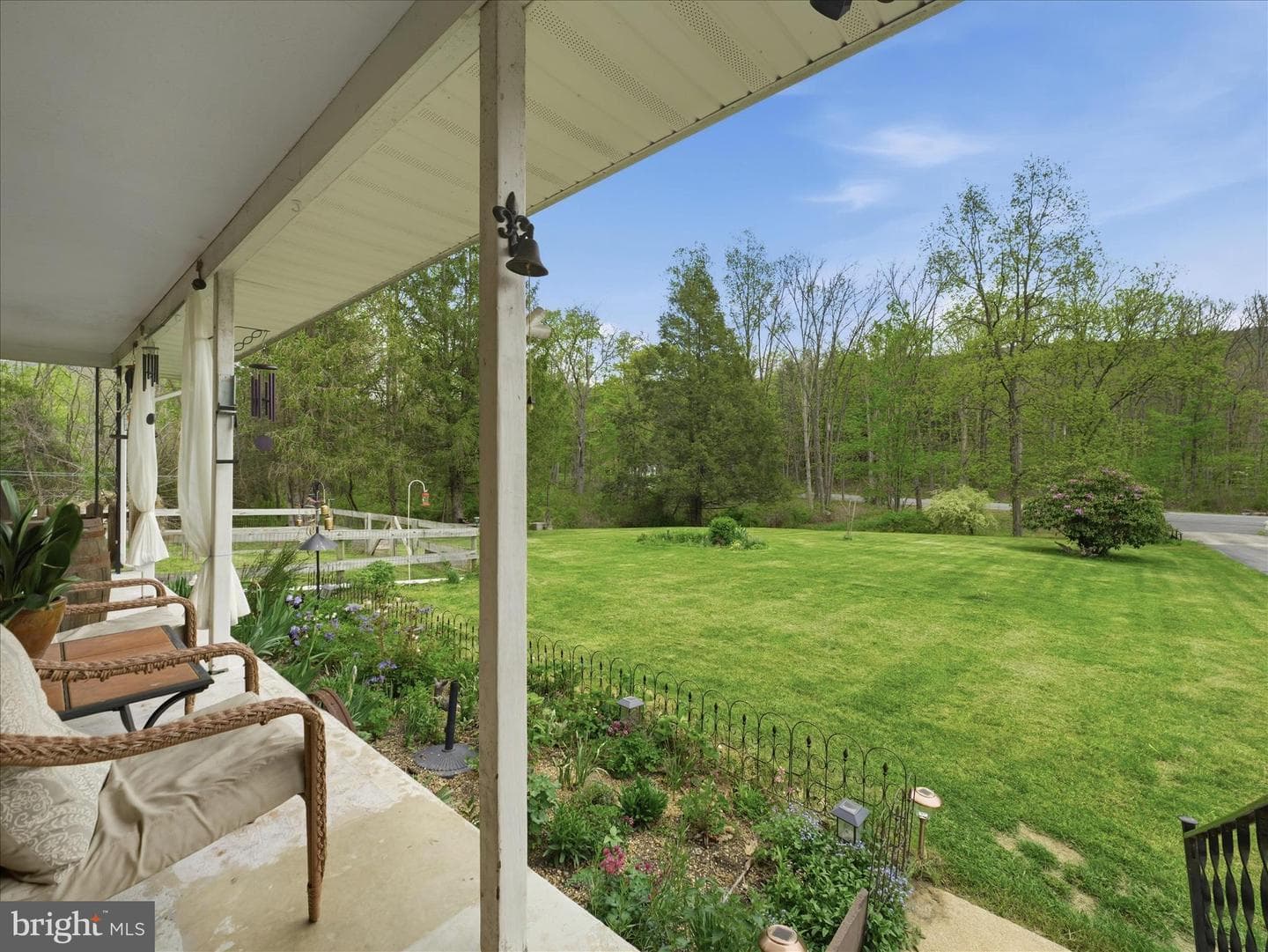 21725 Amberson Road photo 26