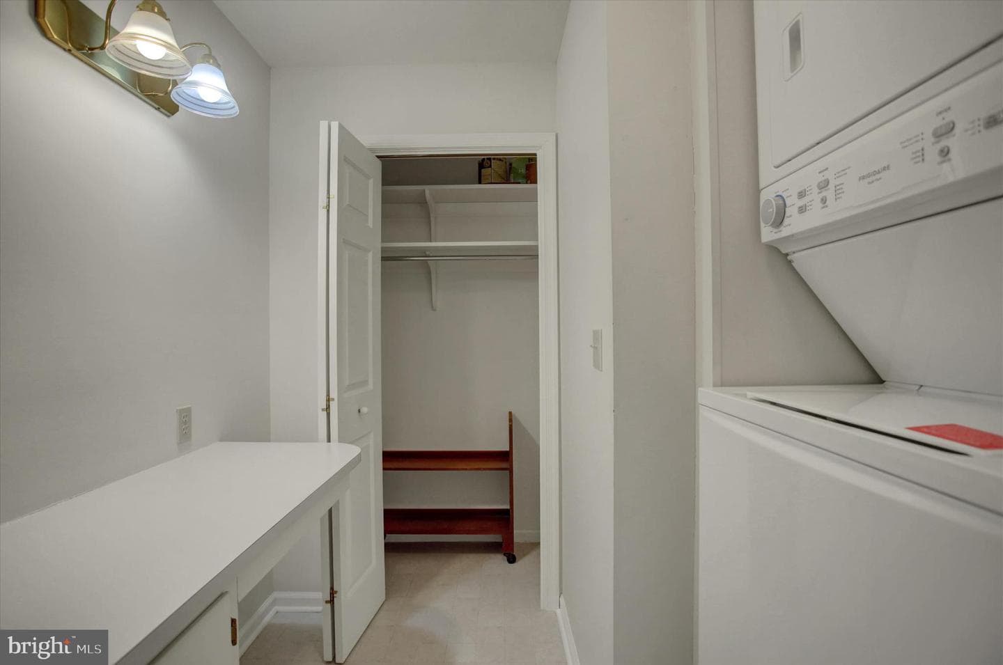 9495 Hesshire Hill Court photo 17