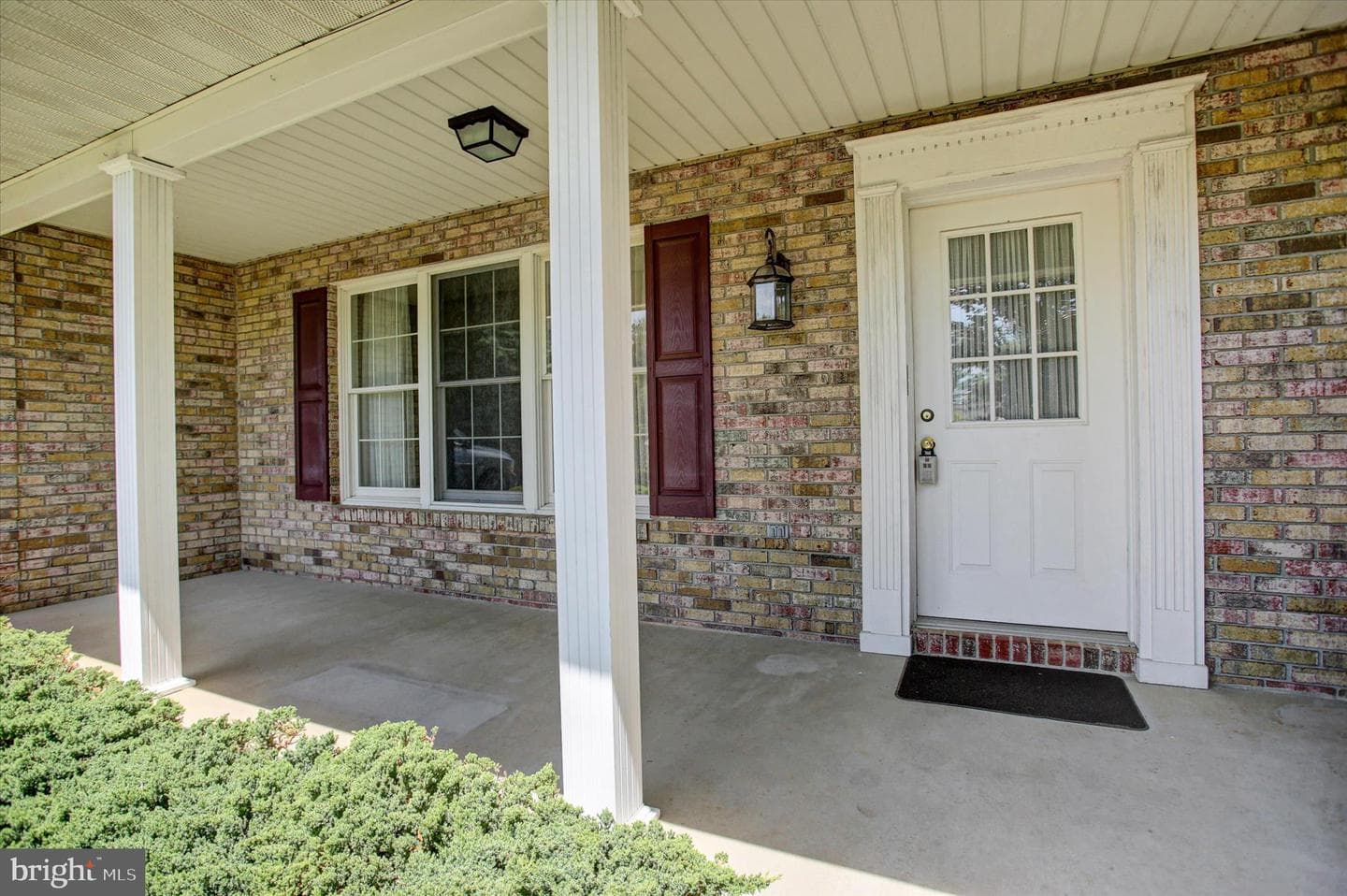 9495 Hesshire Hill Court photo 6