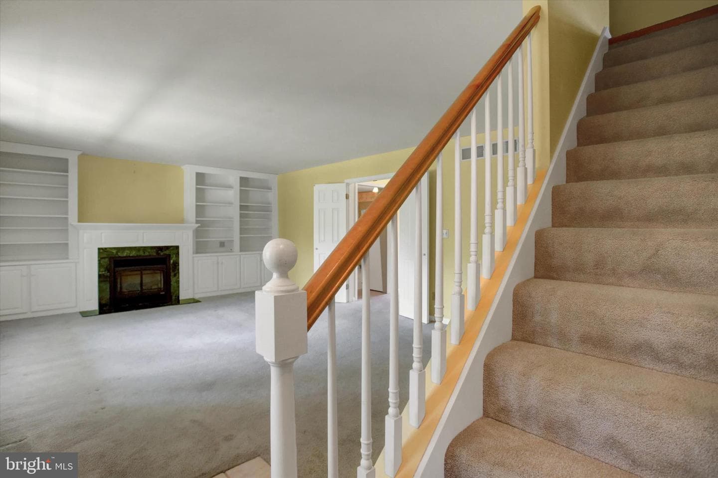 9495 Hesshire Hill Court photo 7